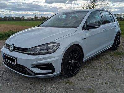 Second-hand VW Golf VII R 310 CP (228 kW) 2017 Alb Berlinǎ