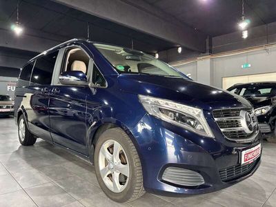 Mercedes V220