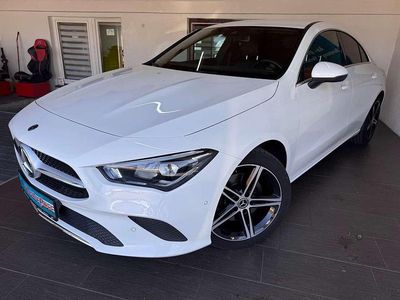 Weiß Gebraucht 2020 Mercedes CLA220 Limousine | 32.999 € (Teuer)