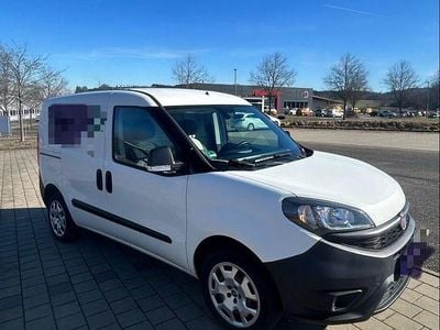 Gebraucht Fiat Doblò 120 PS (88 kW) 2019 Weiß Van / Kleinbus