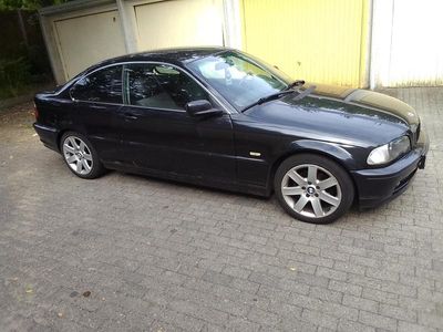 BMW 323