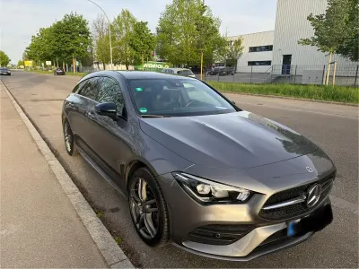Gebraucht Mercedes CLA250 Shooting Brake AMG 160 PS (117 kW) 2022 Grau Kombi