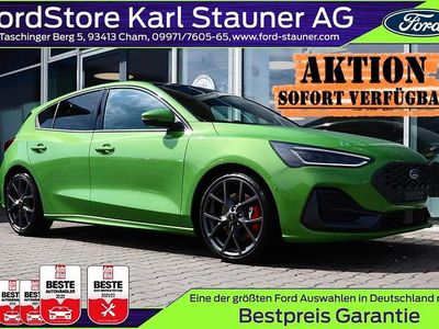 Nuova Ford Focus ST 280 CV (205 kW) 2026 Verde Berlina