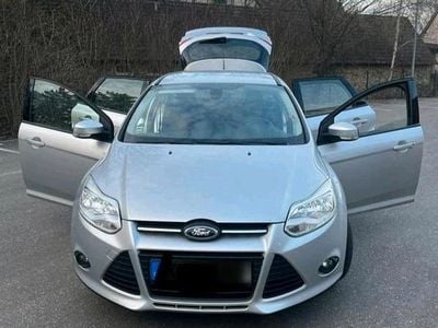 Gebraucht Ford Focus 116 PS (85 kW) 2014 Silber Kombi