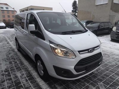 Gebraucht Ford Tourneo 170 PS (125 kW) 2017 Weiß Van / Kleinbus
