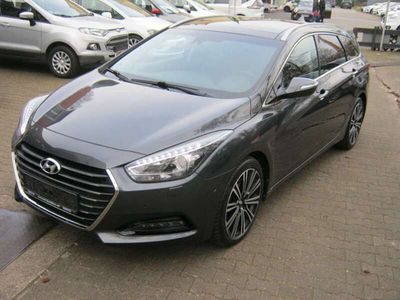 gebraucht Hyundai i40 1,7CRDi Autom/Pano/Klima/Navi/Xenon/TOP !!