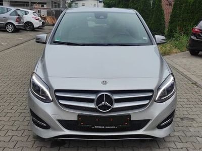 Mercedes B200
