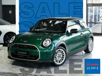 Gebraucht Mini Cooper Favoured 156 PS (114 kW) 2024 British racing green iv Kleinwagen