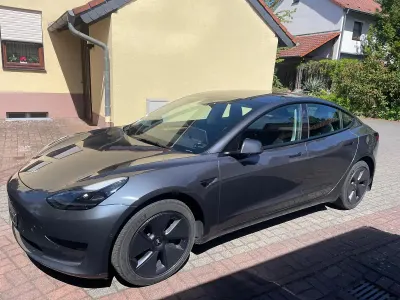 Occasion Tesla Model 3 Standard Range Plus 208 kW (283 PK) 2022 Grijs Sedan