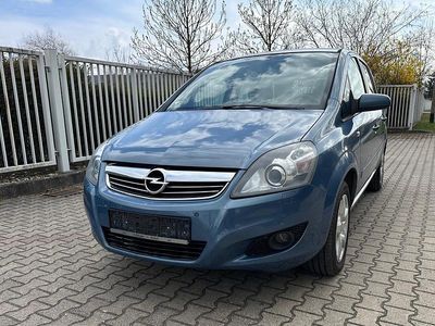 Begagnad Opel Zafira Cosmo 116 HK (85 kW) 2009 Minibuss