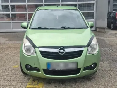Gebraucht Opel Agila 94 PS (69 kW) 2008 Grün Kleinwagen