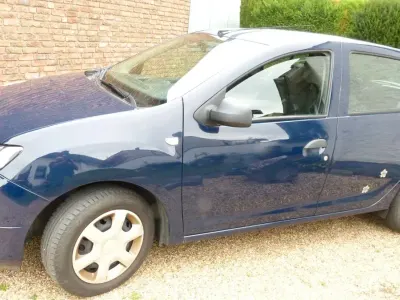 Käytetty Dacia Sandero Ambiance 72 HP (52 kW) 2013 Sininen Viistoperä