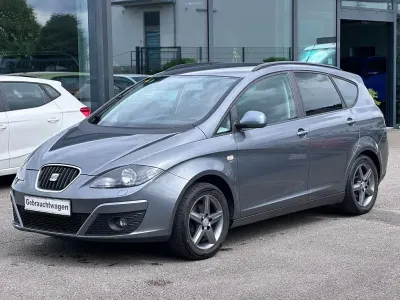 Gebraucht Seat Altea Sun 125 PS (91 kW) 2015 Pirineos grau metallic SUV