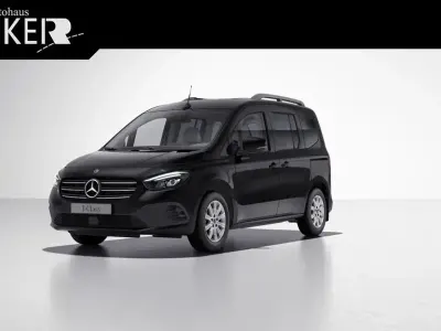Gebraucht Mercedes T180 Progressive 116 PS (85 kW) 2025 Loparitschwarz Van / Kleinbus