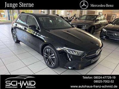 Gebraucht Mercedes A200 Advanced 163 PS (119 kW) 2024 Schwarz Limousine