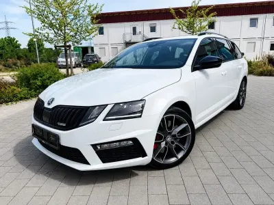 Gebraucht Skoda Octavia RS 230 PS (169 kW) 2018 Bila laser/laser white Kombi