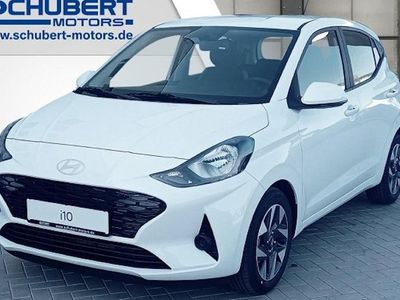 Gebraucht Hyundai i10 Trend 63 PS (46 kW) 2025 Atlas white / sol Kleinwagen