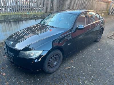 Gebraucht BMW 320 150 PS (110 kW) 2005 Schwarz Limousine