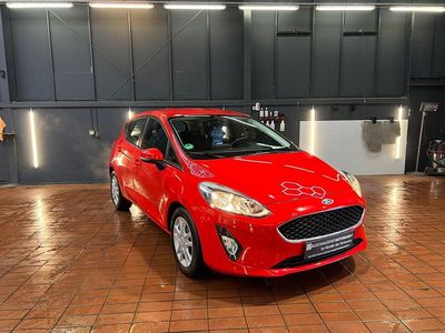 Gebraucht Ford Fiesta Cool & Connect 101 PS (74 kW) 2017 Rot Kleinwagen