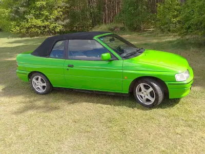 Gebraucht Ford Escort Cabriolet 105 PS (77 kW) 1991 Grün Cabrio