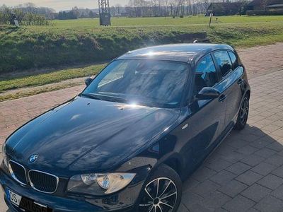 Gebraucht BMW 116 122 PS (89 kW) 2007 Schwarz Kleinwagen