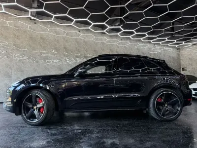 Gebraucht Porsche Macan Turbo Performance Package 441 PS (324 kW) 2017 Schwarz SUV