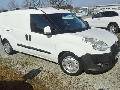 Gebraucht Fiat Doblò 135 PS (99 kW) 2011 Colore esterno (weiß) Van / Kleinbus