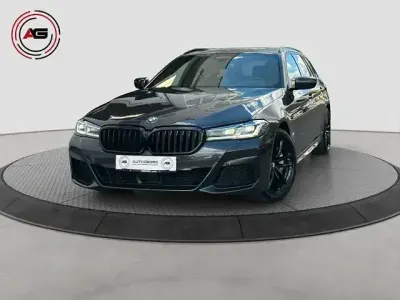 Gebraucht BMW 530 M Sport 286 PS (210 kW) 2021 Grau Limousine