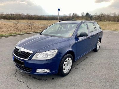 Blau Gebraucht 2012 Skoda Octavia Kombi | 4.200 € (Fairer Preis)