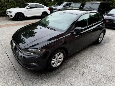 Gebraucht VW Polo Comfortline 75 PS (55 kW) 2018 Schwarz Kleinwagen