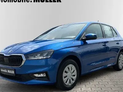 Neu Skoda Fabia Essence 95 PS (69 kW) 2026 Blau Kleinwagen