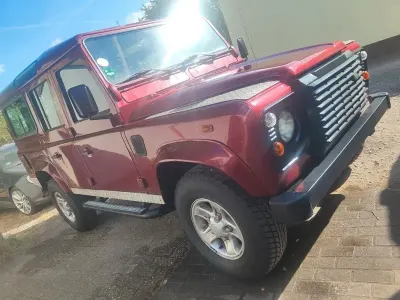 Gebraucht Land Rover Defender 122 PS (89 kW) 2005 Rot SUV