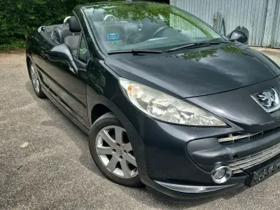 Gebraucht Peugeot 207 CC Roland Garros 120 PS (88 kW) 2008 Schwarz Cabrio
