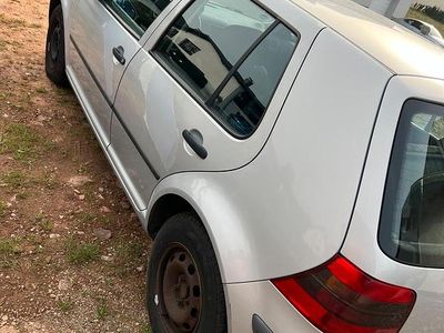 Gebraucht VW Golf IV 75 PS (55 kW) 2001 Silber Kleinwagen