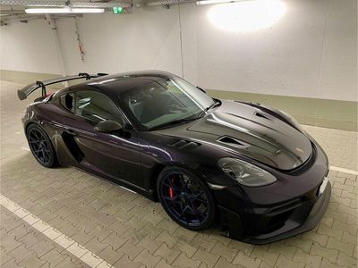Porsche Cayman GT4