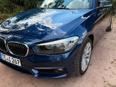 Gebraucht BMW 118 Comfort Edition 136 PS (100 kW) 2015 Blau Kleinwagen