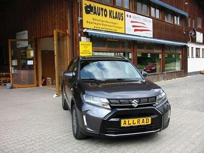 Neu Suzuki Vitara 129 PS (94 kW) 2025 Dunkelgraumetallic SUV