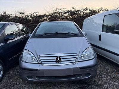 Grau Gebraucht 2000 Mercedes A140 Avantgarde Limousine | 999 € (Guter Preis)