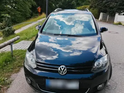 Gebraucht VW Golf Plus Cross 90 PS (66 kW) 2012 Schwarz Kleinwagen