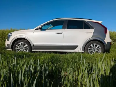 Gebraucht Kia Niro Inspiration 150 kW (204 PS) 2022 Weiß SUV