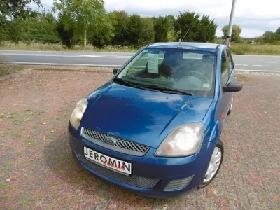 Gebraucht Ford Fiesta Fun X 69 PS (50 kW) 2007 Blau Kleinwagen