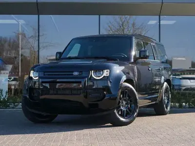 Gebraucht Land Rover Defender SE Dynamic 249 PS (183 kW) 2025 Schwarz SUV