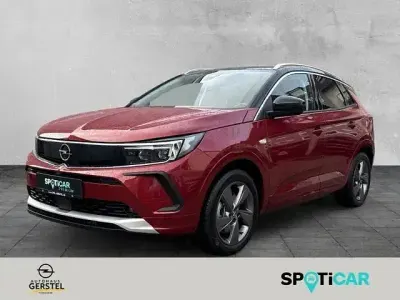 Second-hand Opel Grandland X Ultimate 224 CP (164 kW) 2022 Roșu SUV