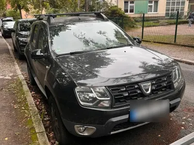 Gebraucht Dacia Duster 125 PS (91 kW) 2017 Schwarz SUV