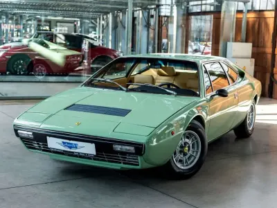 Second-hand Ferrari Dino GT4 256 CP (188 kW) 1975 Verde Coupe