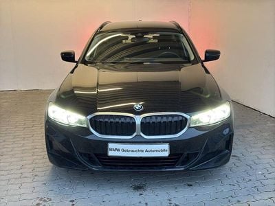 Schwarz Gebraucht 2022 BMW 320e Kombi | 30.940 € (Fairer Preis)