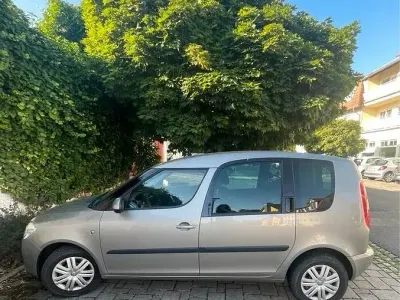 Gebraucht Skoda Roomster 86 PS (63 kW) 2008 Braun Van / Kleinbus