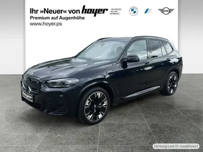 Gebraucht BMW iX3 M Sport 210 kW (286 PS) 2022 M carbonschwarz SUV