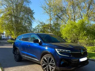 Gebraucht Renault Espace Iconic 200 PS (147 kW) 2024 Blau SUV