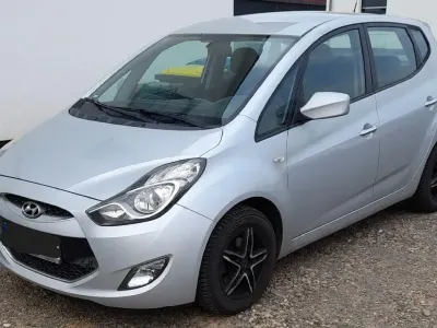 Brugt Hyundai ix20 Classic 90 HK (66 kW) 2011 Sølv Hatchback